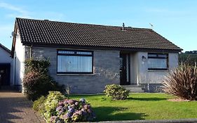 Leafield Holiday Home